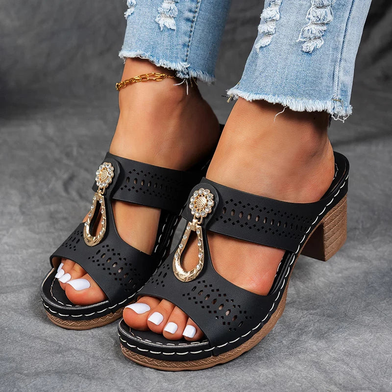 Yora | Chic and Comfortable Orthopedic Sandals